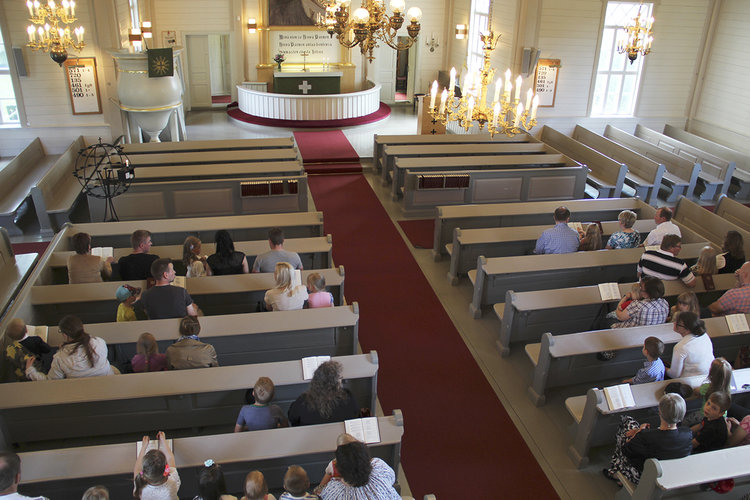 Kalajoen kirkkoneuvosto valitsi jäsenet toimikuntiin