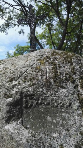 Sanajumalanpalvelus Tyngän vanhan kirkon paikalla Sanajumalanpalvelus Tyngän vanhan kirkon paikalla