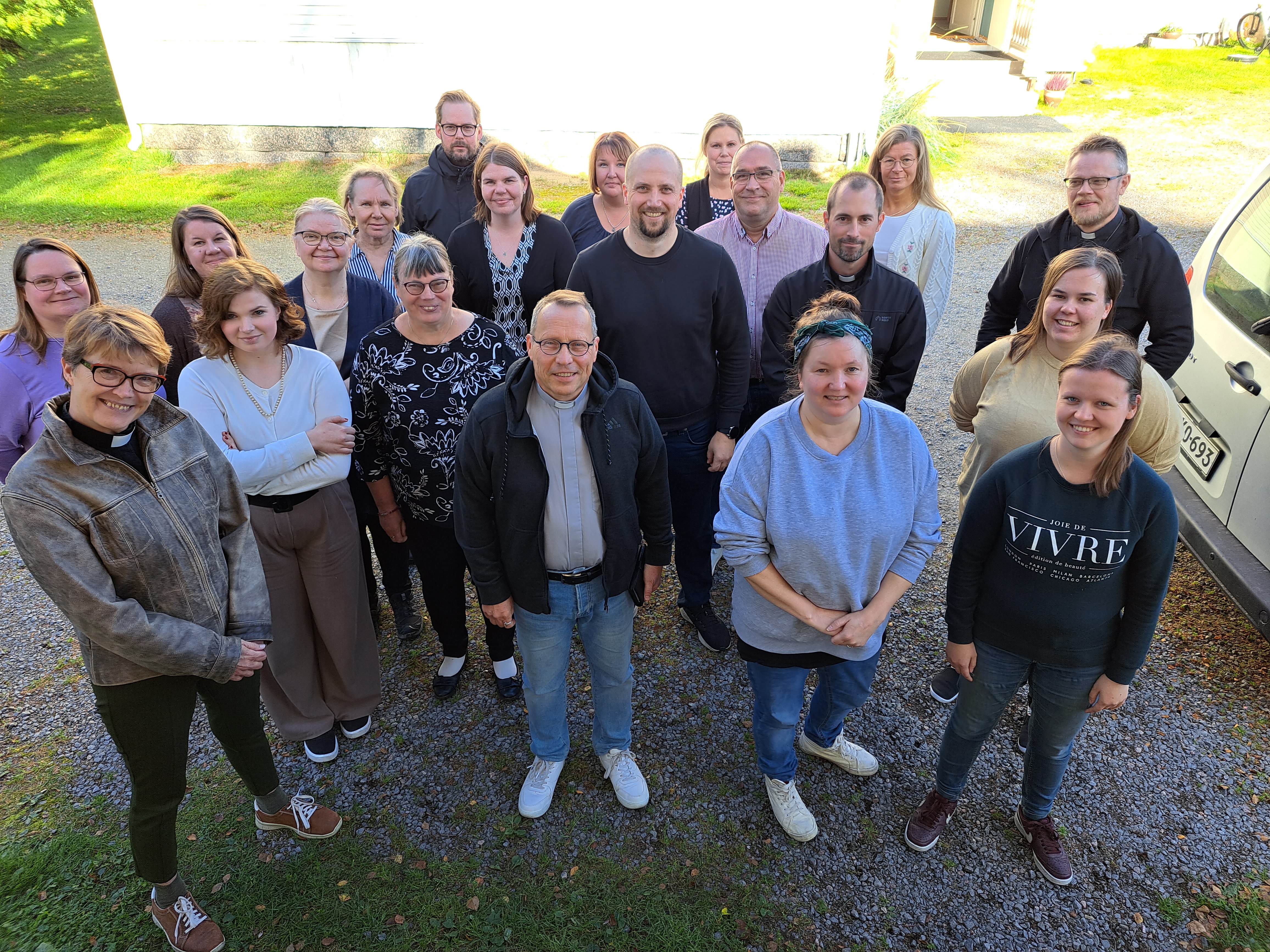 Kuvassa Kalajoen seurakunnan työntekijät syyskuussa 2023