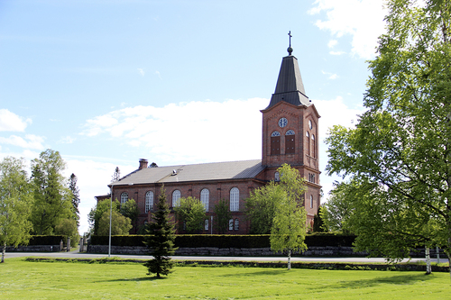 Kalajoen nykyinen kirkko on valmistunut vuonna 1879. Kuva: Eveliina Pylväs