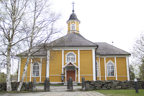 Avaa kuva isommaksi Himangan kirkko, kuva Eveliina Pylväs