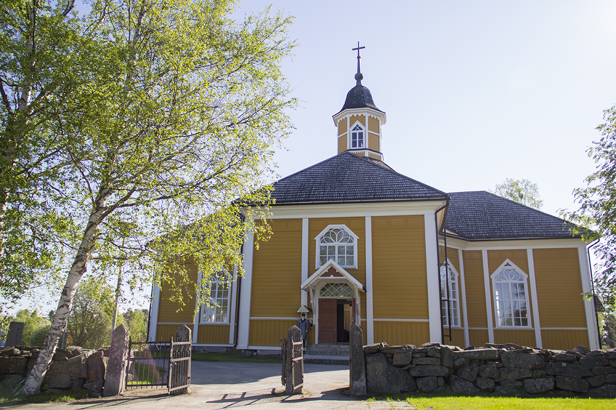 Avaa kuva isommaksi Himangan kirkko, kuva Eveliina Pylväs